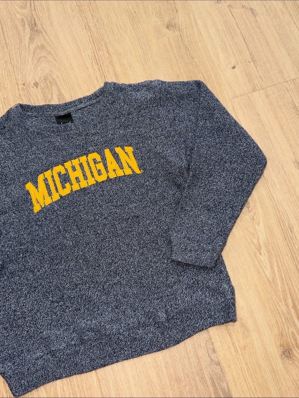 Michigan Navy Blue Crewneck Sweatshirt with Yellow Arch Logo youth girls large - Picture 2 of 5